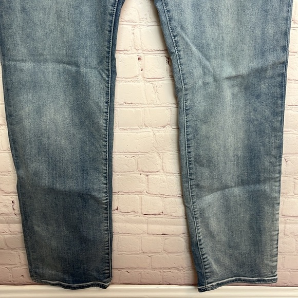 True Religion Ricky Relaxed Straight Jeans - Picture 8 of 15